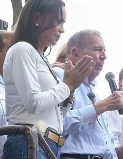 Machado y González