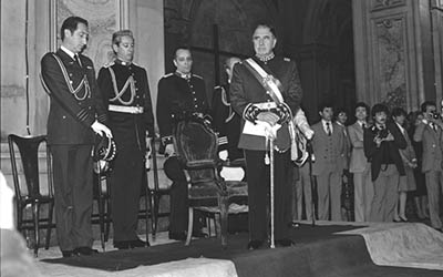 Augusto Pinochet y otros oficiales durante la ceremonia del tradicional tedeum de fiesta patrias.